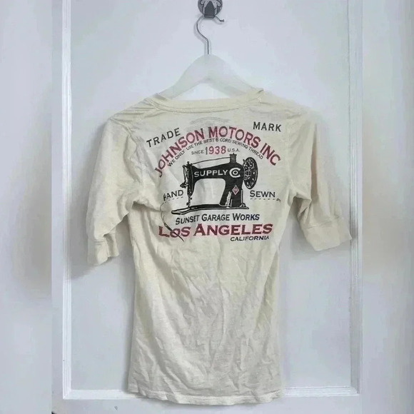 Johnson Motors V Neck Logo Shirt RARE - Picture 3 of 6